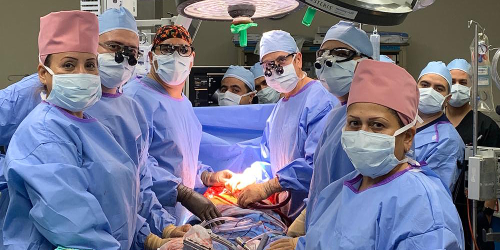 Adventist Surgeon Leads Double Lung Transplant of Post-COVID-19 Patient