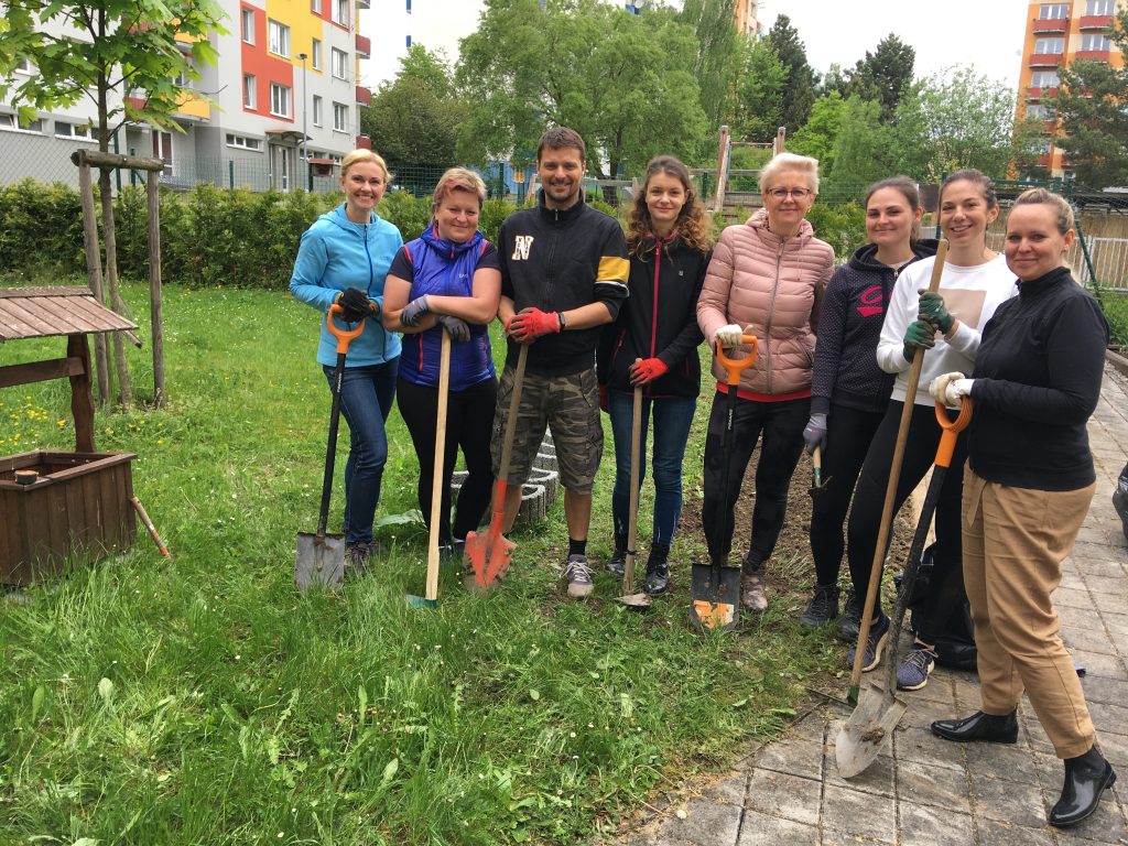 Corporate Volunteering Connects with Seniors in the Czech Republic