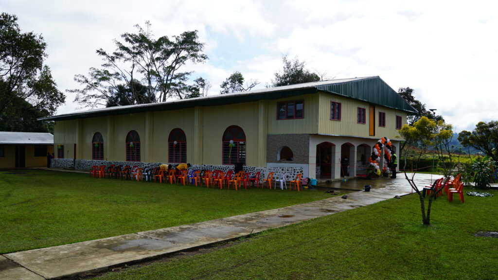 Leaders Dedicate Church at Birthplace of Adventism in the PNG Highlands