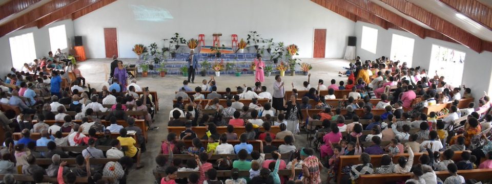 All seats are filled by the time Sabbath School starts at the recently remodeled Hagen Park Seventh-day Adventist Church in Mount Hagen, Western Highlands, Papua New Guinea, on May 4. [Photo: Marcos Paseggi, Adventist Review]