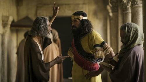 Daniel talks to Nebuchadnezzar