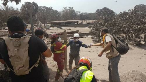 guate-volcano-rescuers-768x432